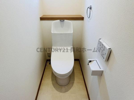 トイレ　2F：トイレ