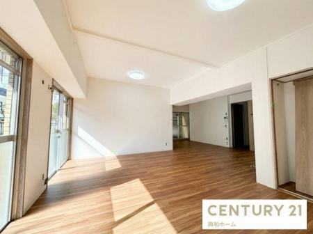 ���r���O�@���邢�z�˂����˂����ޓ����LDK�I�@���B�e�󋵂���H�ɂ��A���ۂ̐F���ƈقȂ�ꍇ������܂�