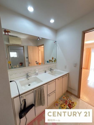 ���ʑ�E���ʏ��@���ʂ̓_�u���{�E���ł��ꂼ�ꂪ�Ɨ����Ďg���邽�߁A�������p�ł��X�g���X�����Ȃ��A���̎x�x���X���[�Y�ɐi�݂܂��B