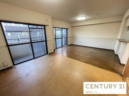 ���r���O�@���Ƒ��݂�Ȃ�������肭�낰��19.7���̍L�X���r���O�I 