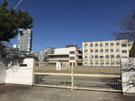 ���ӊ��@-