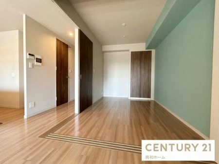 �m���@�y�m��5.0���z���B�e�󋵂���H�ɂ��A���ۂ̐F���ƈقȂ�ꍇ������܂�