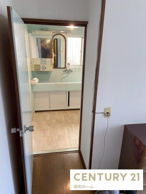 ���ʑ�E���ʏ��@�A�N�Z���g�ɂȂ��Ă���^�C������̃f�U�C������Ԃɉ��炵���Ƃ�����ꂳ���v���X���Ă��܂��B