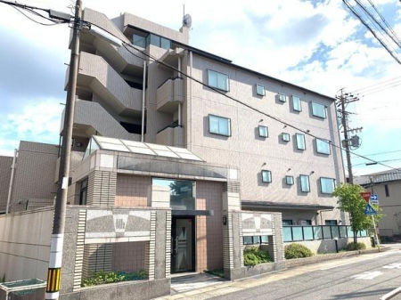 �@�y���i�z3180���~���Ԏ��F3LDK����L�ʐρF76.54���ā��o���R�j�[�ʐρF9.77���ā��\���F�S�؃R���N���[�g6�K��3�K�������Ǘ��`�ԁF�S���ϑ��E����